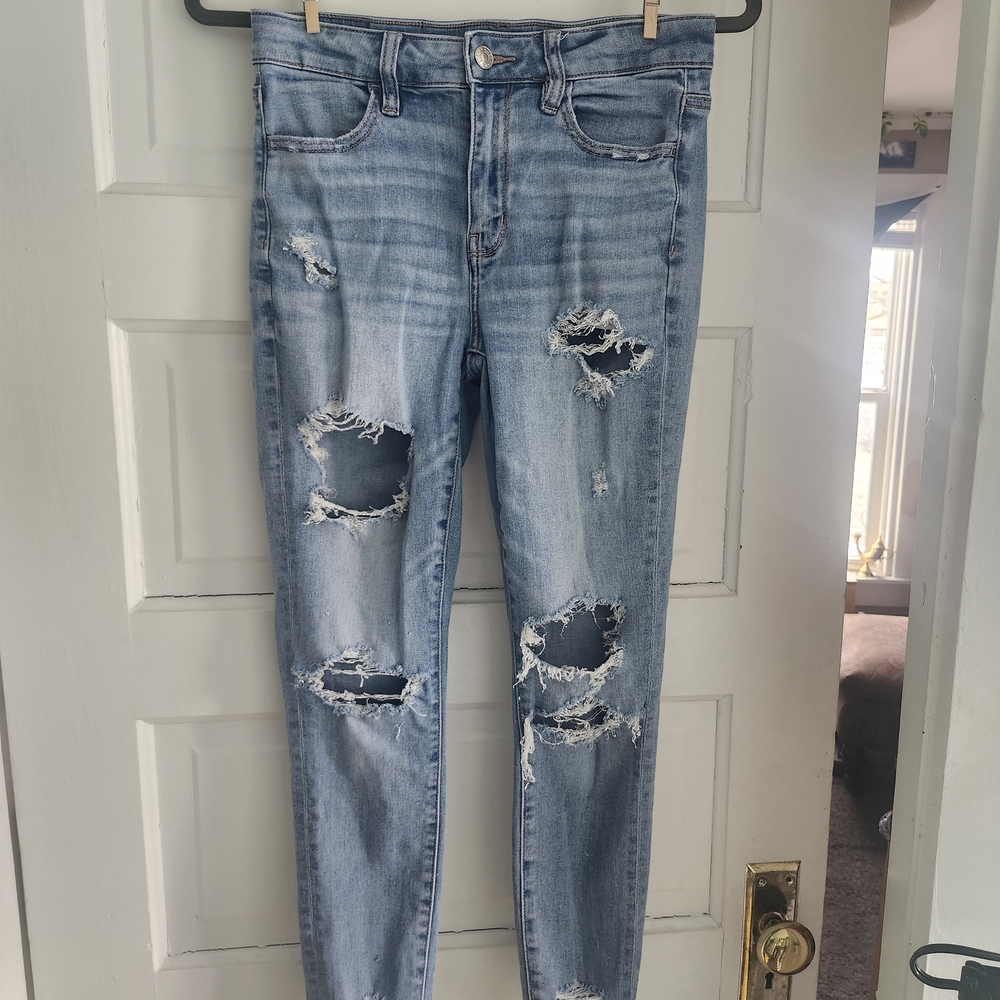 American Eagle Outfitters Light Blue Distressed Skinny Jeans